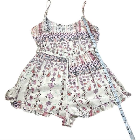 Cotton
On Paisley Print Spaghetti Strap Romper SMALL - Picture 9 of 13